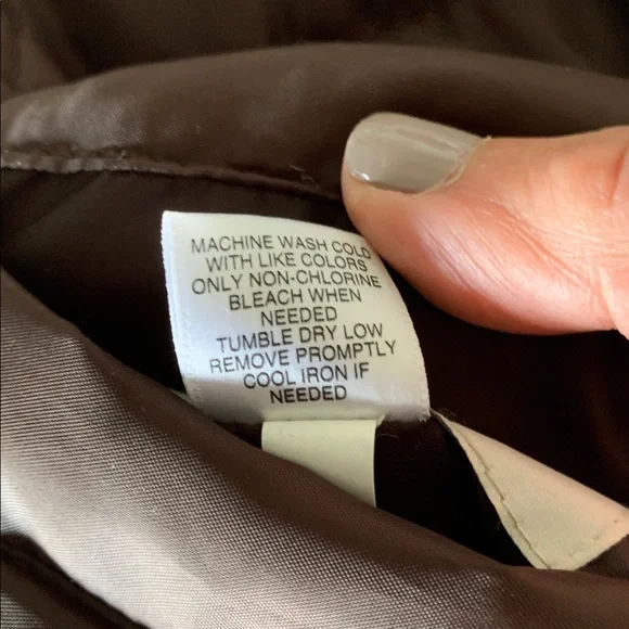 Reversible Puffer Vest chocolate and teal
Plaid. Merona S - Picture 10 of 10